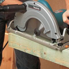 Makita 5903R Daire Testere 2000 Watt